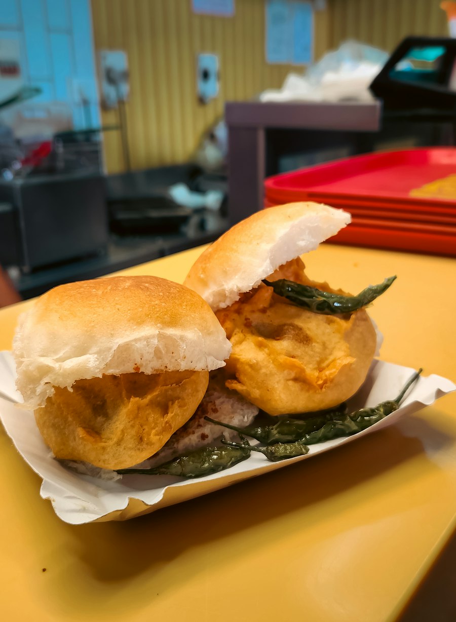 Pita Pav (Bombay Vada Pav/Chicken Makhani)